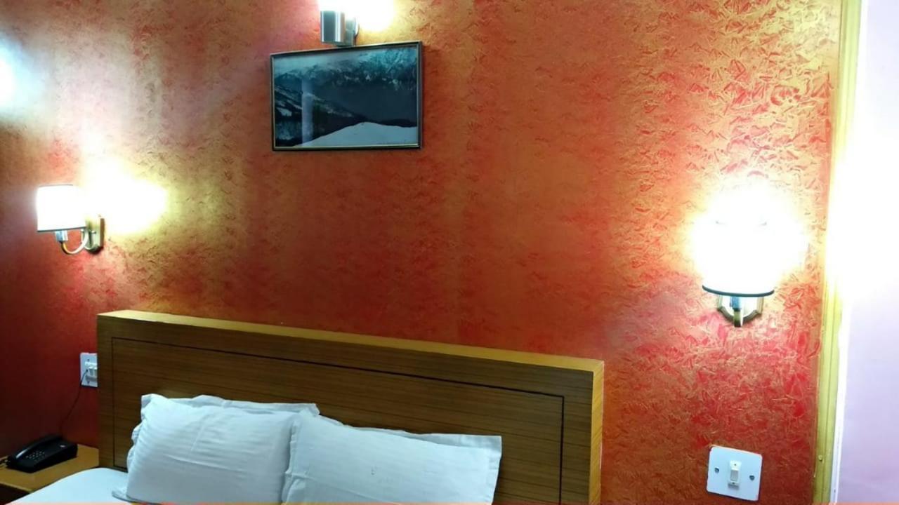 Dormico'S Hotel Snowbird Манали Экстерьер фото